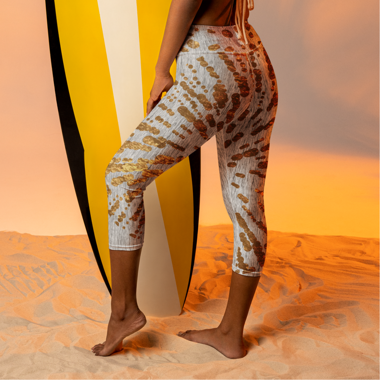 Capri Leggings -Melon Bursts