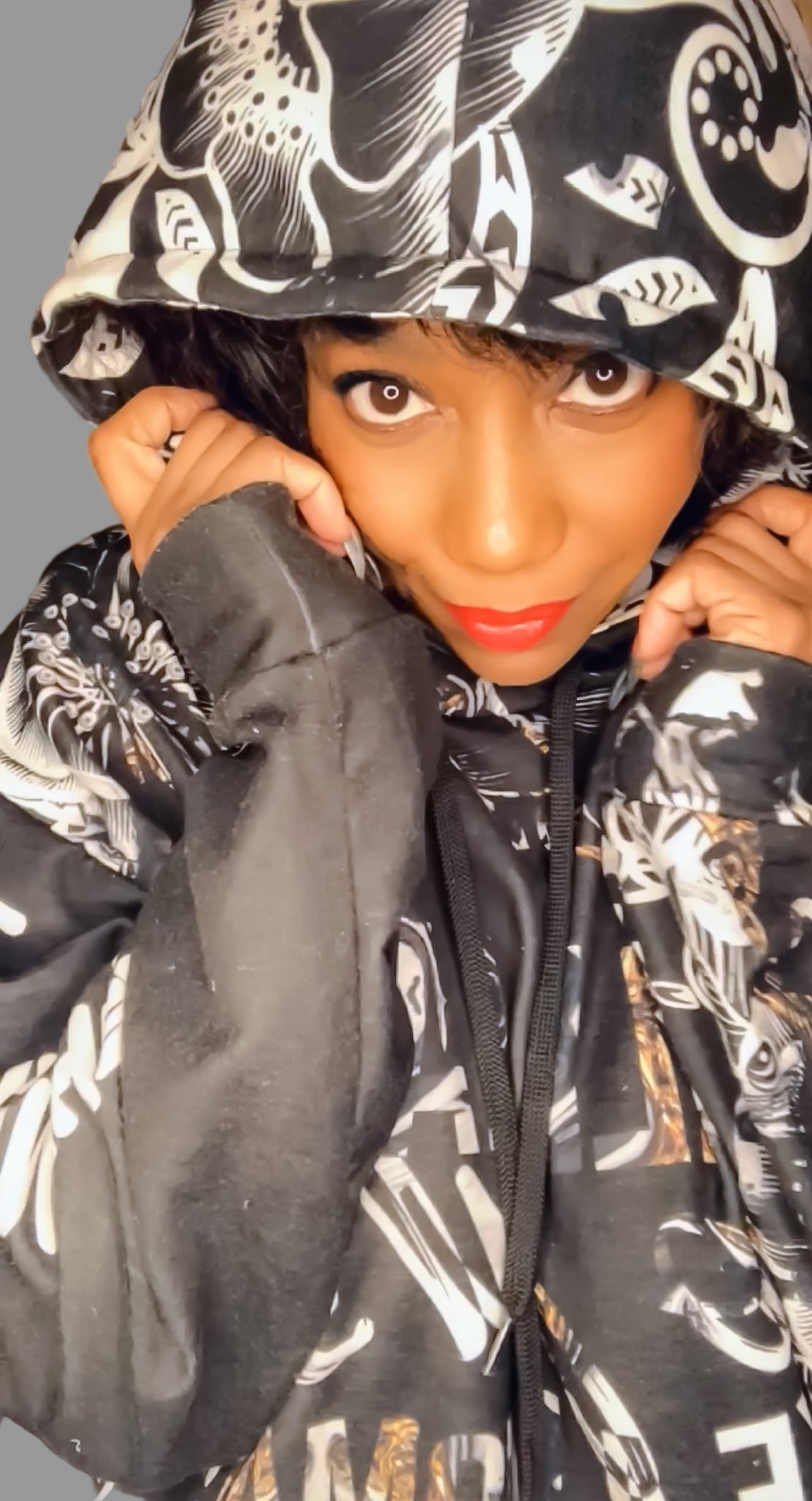 “Powerful - Black” x ZZKG Hoodie-Black